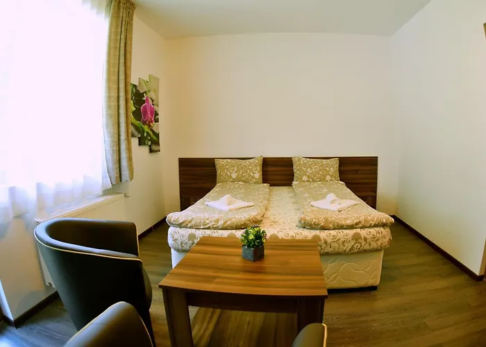 рибарникъ Szálloda 2*